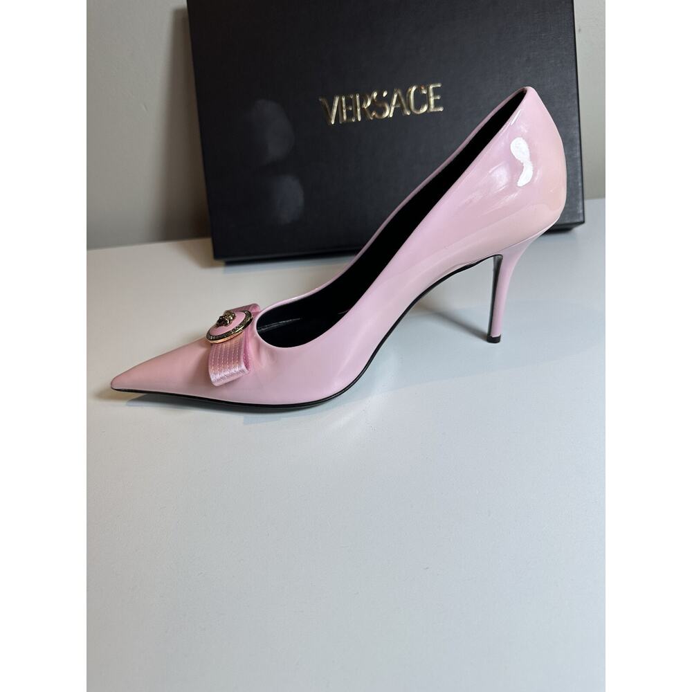 Authentic Versace Pink Patent Leather Pointed Toe Heels Medusa Size 38.5 - Picture 4 of 12